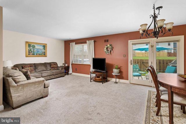 20 GLOUCESTER CT, Bordentown, NJ 08505