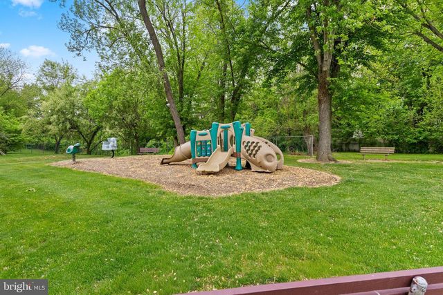 20 GLOUCESTER CT, Bordentown, NJ 08505