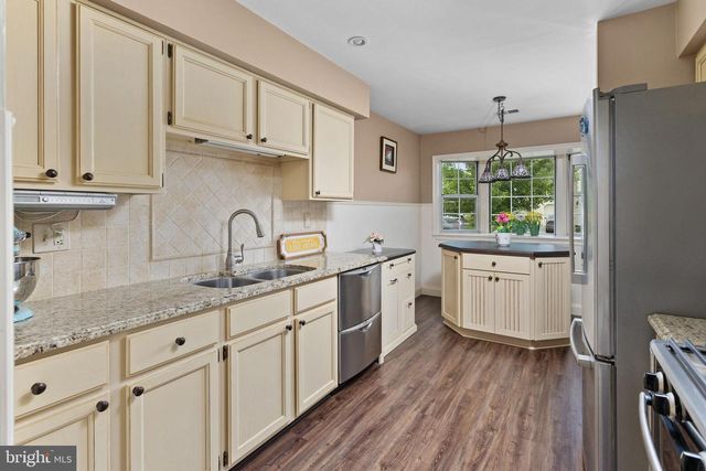 20 GLOUCESTER CT, Bordentown, NJ 08505