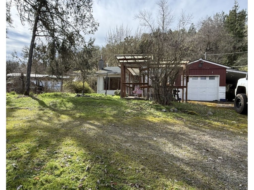 4178 OLD MELROSE Rd, Roseburg, OR 97471