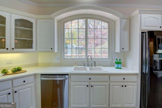 5305 Linnadine Way, Peachtree Corners, GA 30092