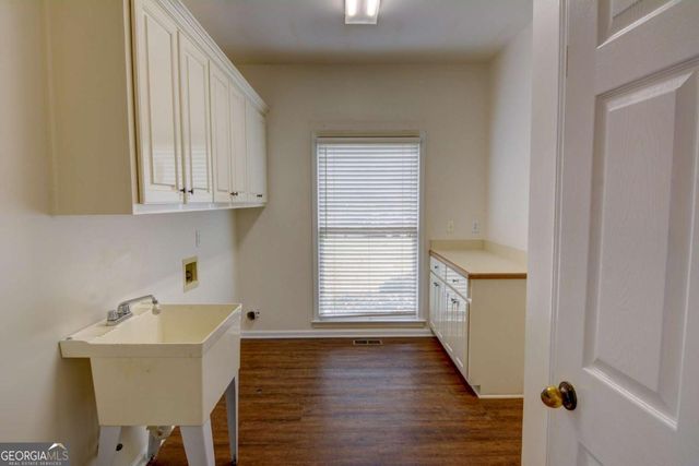 5305 Linnadine Way, Peachtree Corners, GA 30092