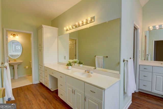 5305 Linnadine Way, Peachtree Corners, GA 30092