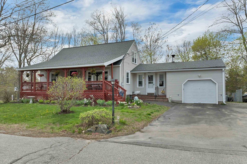 7 Villanova Lane, Rochester, NH 03867
