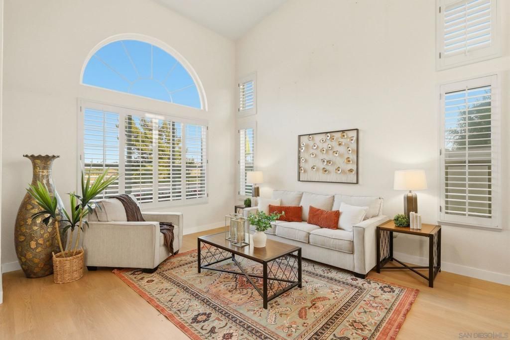 Image 14 of property listing at 5054 Avenida De La Plata, Oceanside, CA 92057