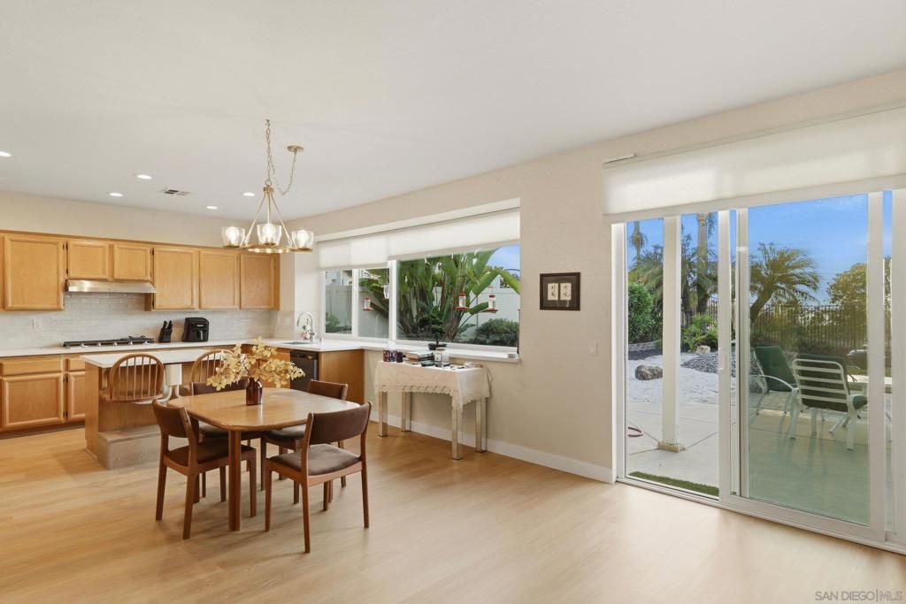 Image 21 of property listing at 5054 Avenida De La Plata, Oceanside, CA 92057