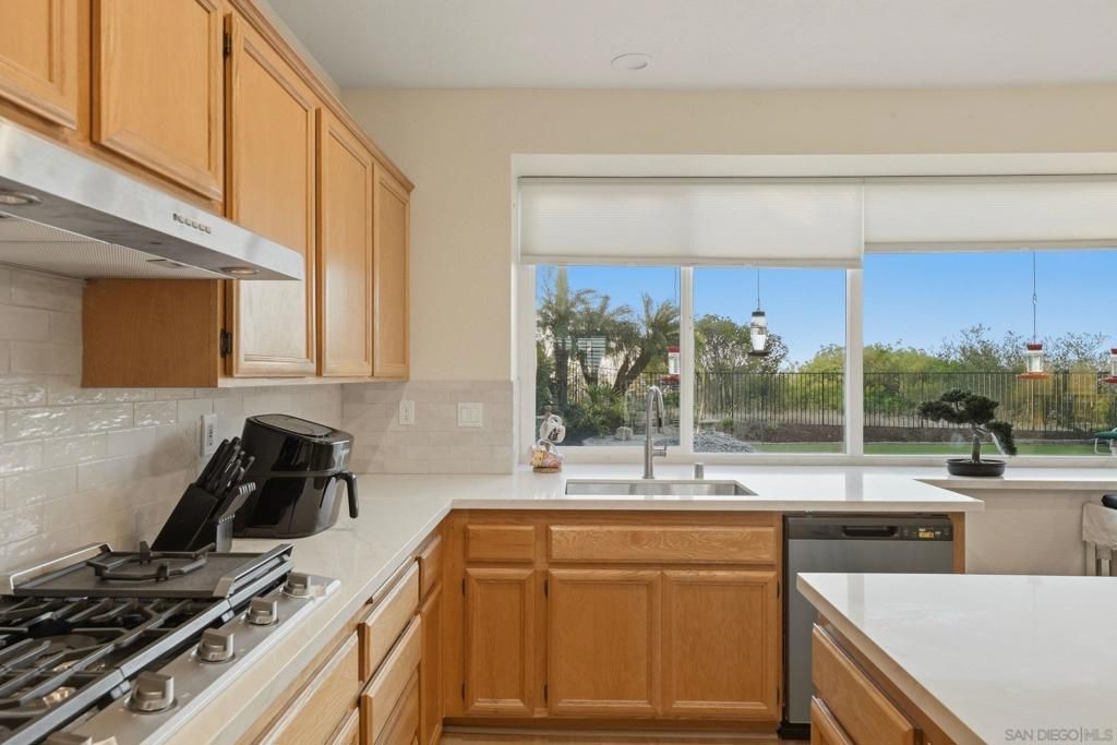 Image 24 of property listing at 5054 Avenida De La Plata, Oceanside, CA 92057