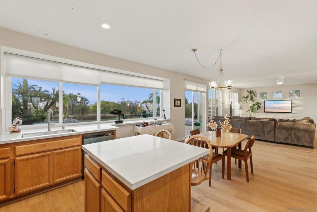 Image 25 of property listing at 5054 Avenida De La Plata, Oceanside, CA 92057