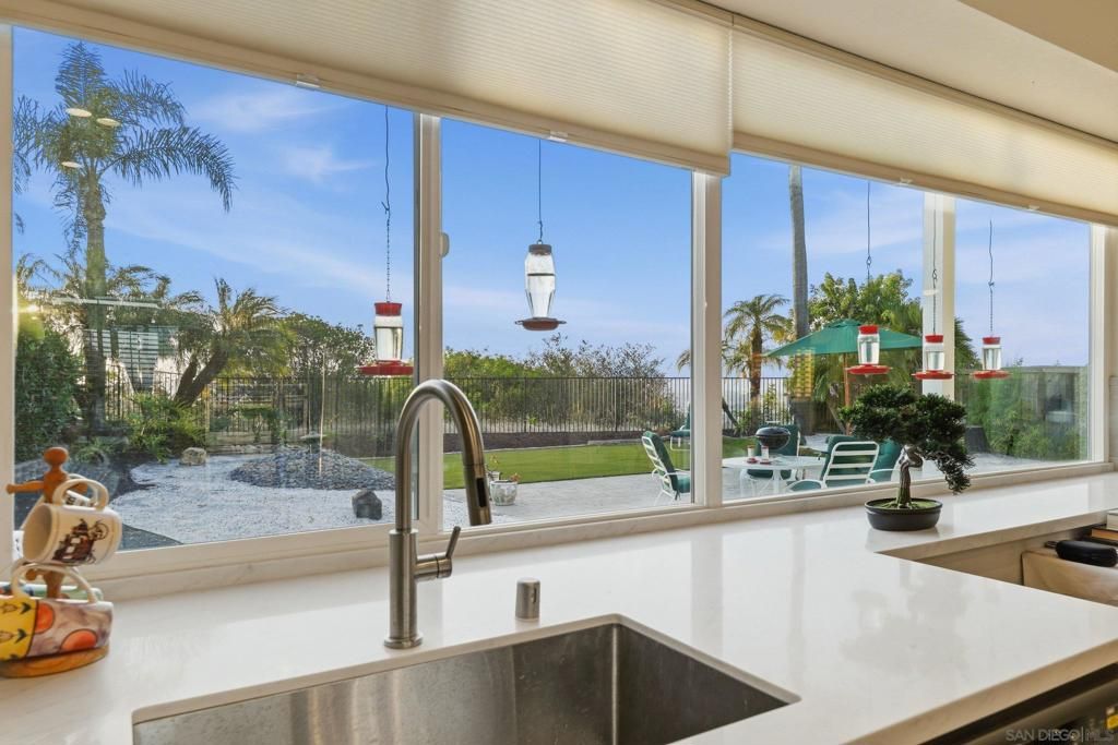 Image 26 of property listing at 5054 Avenida De La Plata, Oceanside, CA 92057