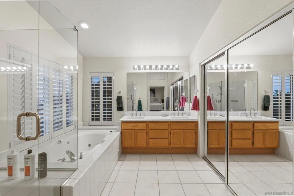 Image 36 of property listing at 5054 Avenida De La Plata, Oceanside, CA 92057