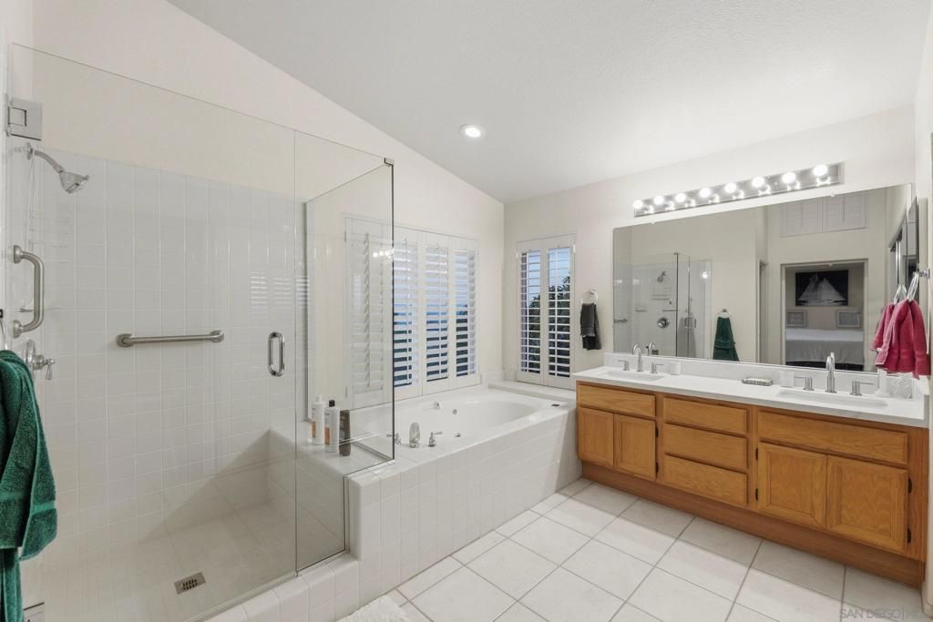 Image 37 of property listing at 5054 Avenida De La Plata, Oceanside, CA 92057