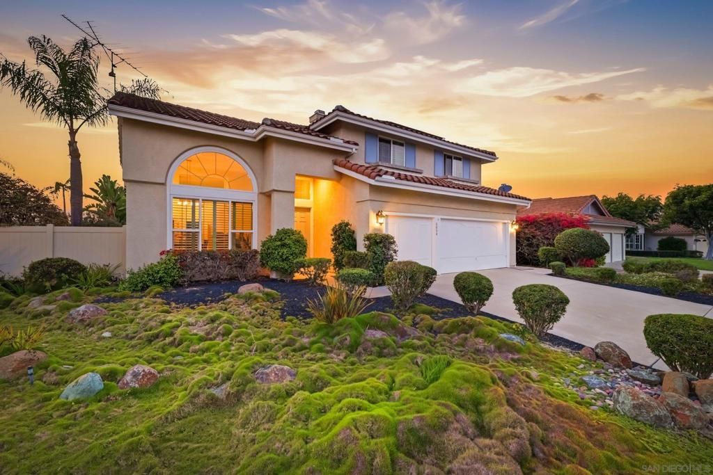 Image 8 of property listing at 5054 Avenida De La Plata, Oceanside, CA 92057