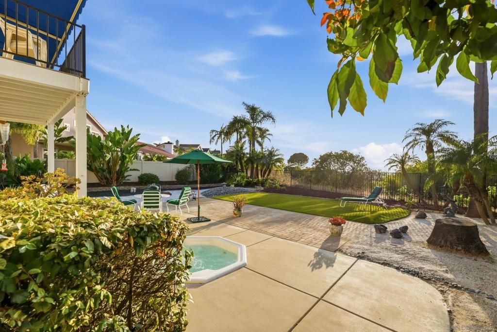Image 9 of property listing at 5054 Avenida De La Plata, Oceanside, CA 92057