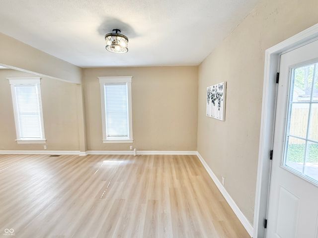 404 E Monroe Street, Alexandria, IN 46001