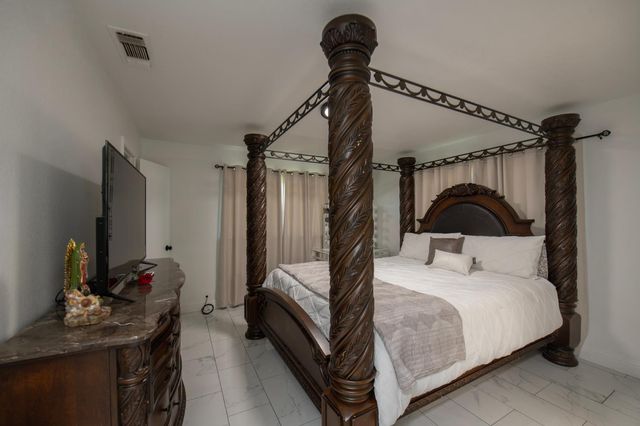 21096 E Weldon Avenue, Sanger, CA 93657