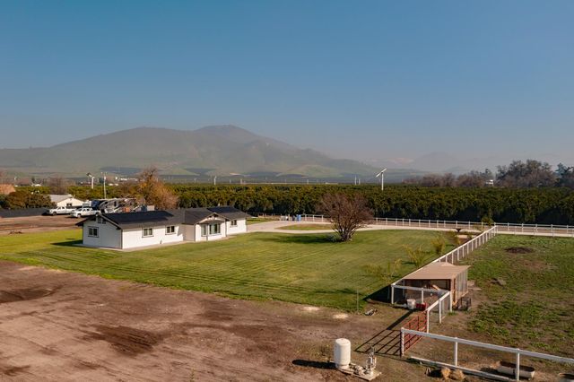 21096 E Weldon Avenue, Sanger, CA 93657