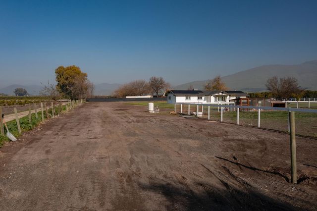 21096 E Weldon Avenue, Sanger, CA 93657
