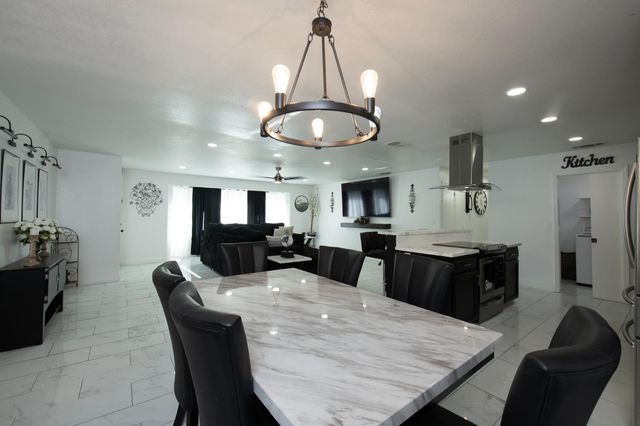 21096 E Weldon Avenue, Sanger, CA 93657