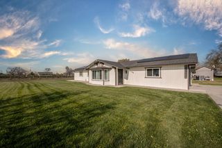 21096 E Weldon Avenue, Sanger, CA 93657