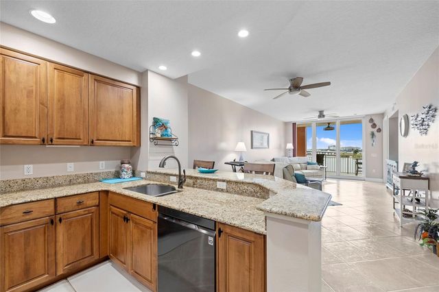 615 RIVIERA DUNES WAY 204, Palmetto, FL 34221