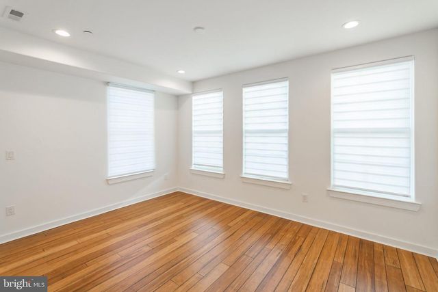 601 MCCLELLAN ST, Philadelphia, PA 19148