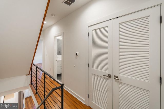 601 MCCLELLAN ST, Philadelphia, PA 19148