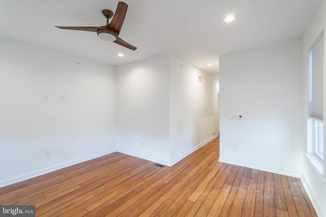 601 MCCLELLAN ST, Philadelphia, PA 19148