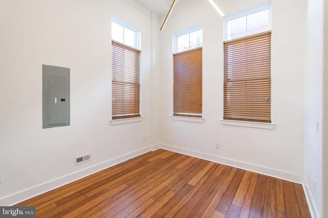 601 MCCLELLAN ST, Philadelphia, PA 19148