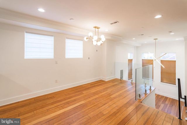 601 MCCLELLAN ST, Philadelphia, PA 19148