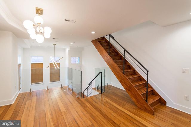 601 MCCLELLAN ST, Philadelphia, PA 19148