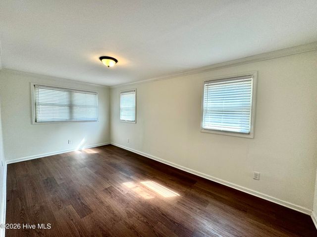 214 Lancaster Road, Wilmington, NC 28409