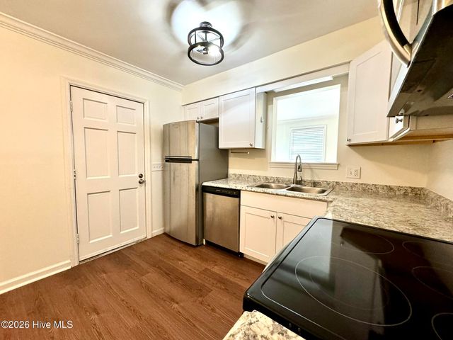 214 Lancaster Road, Wilmington, NC 28409