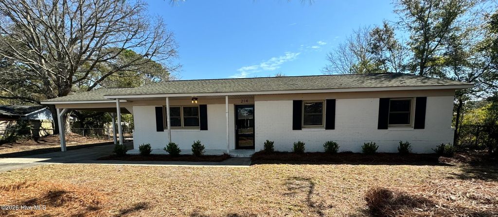 214 Lancaster Road, Wilmington, NC 28409