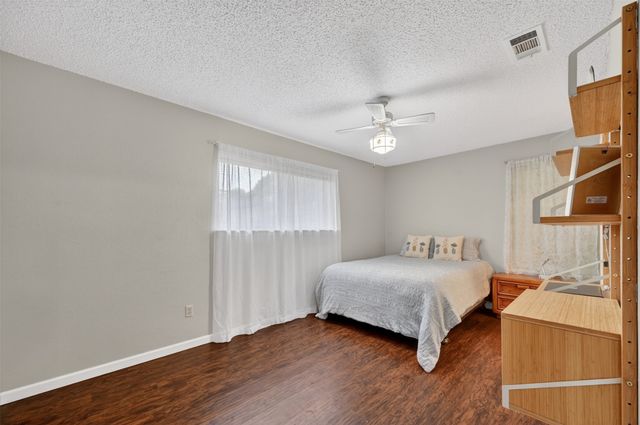 1010 Plateau Drive, Duncanville, TX 75116