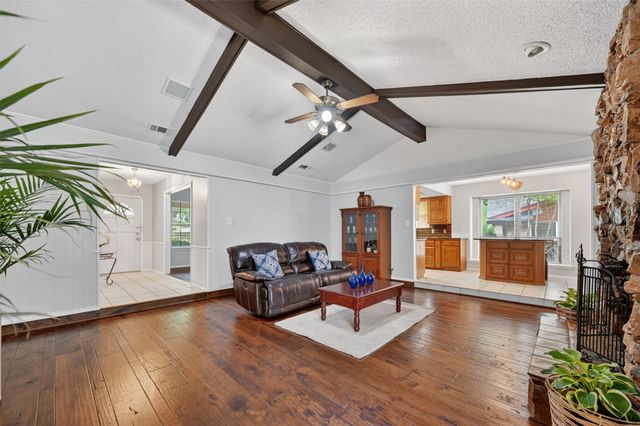 1010 Plateau Drive, Duncanville, TX 75116