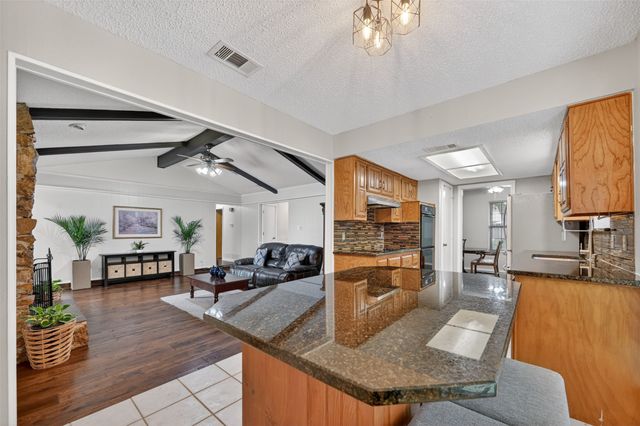 1010 Plateau Drive, Duncanville, TX 75116