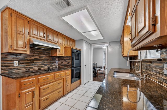 1010 Plateau Drive, Duncanville, TX 75116