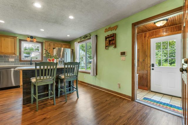 17 Desaulnier Street, Goffstown, NH 03045