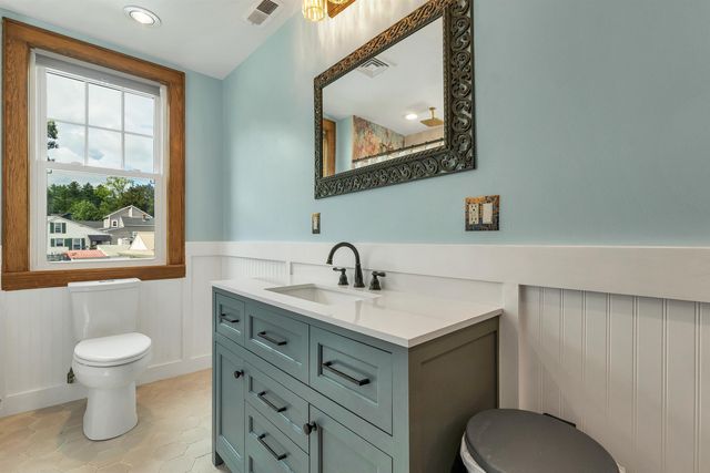 17 Desaulnier Street, Goffstown, NH 03045