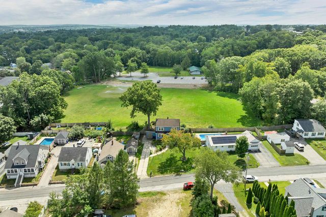 17 Desaulnier Street, Goffstown, NH 03045