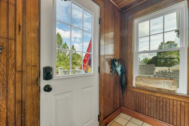17 Desaulnier Street, Goffstown, NH 03045