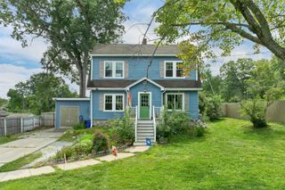 17 Desaulnier Street, Goffstown, NH 03045