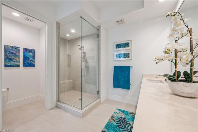 1135 3rd AVE S 304, Naples, FL 34102