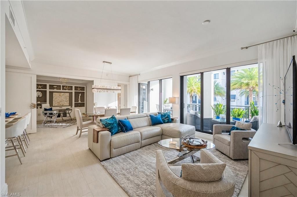 1135 3rd AVE S 304, Naples, FL 34102