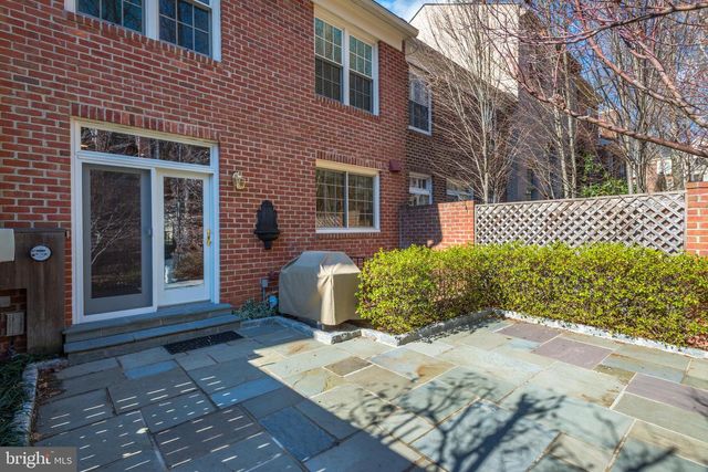 3911 IVY TERRACE CT NW, Washington, DC 20007