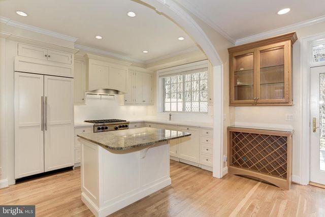 3911 IVY TERRACE CT NW, Washington, DC 20007