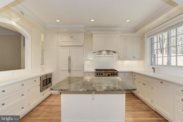 3911 IVY TERRACE CT NW, Washington, DC 20007