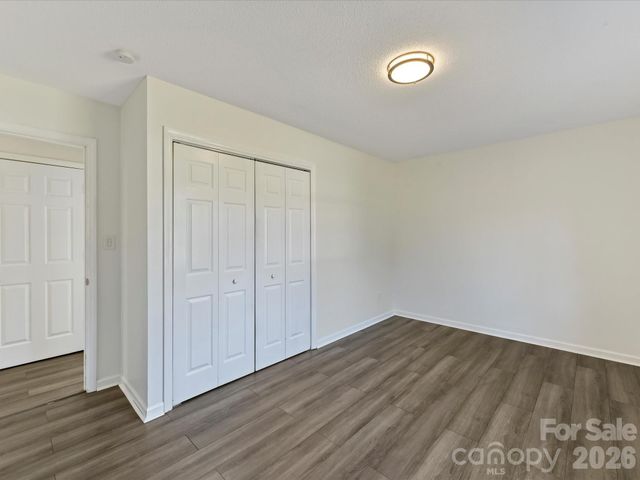 4008 Dunwoody Drive, Charlotte, NC 28215