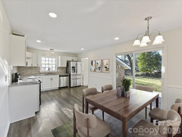 4008 Dunwoody Drive, Charlotte, NC 28215