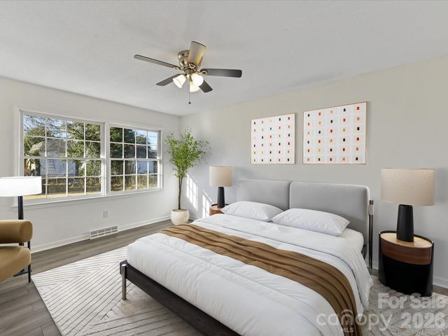 4008 Dunwoody Drive, Charlotte, NC 28215